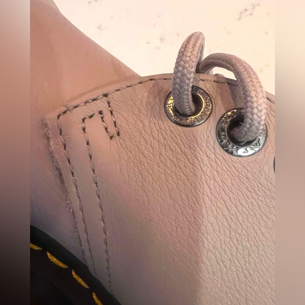 Dr. Martens Men’s SZ.9 1461  Quad II Leather Platform Taupe Shoes New - Picture 13 of 14